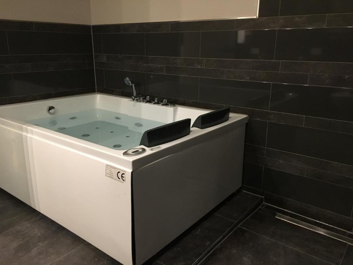 Stadthaus Artur - Apartment Valencia رمشيد المظهر الخارجي الصورة